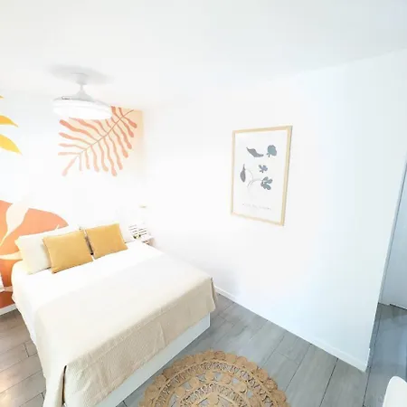 Διαμέρισμα Bajondillo Loft Frente Al Mar *