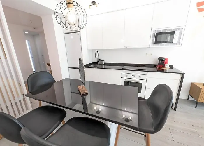 Bajondillo Loft Frente Al Mar Appartement *