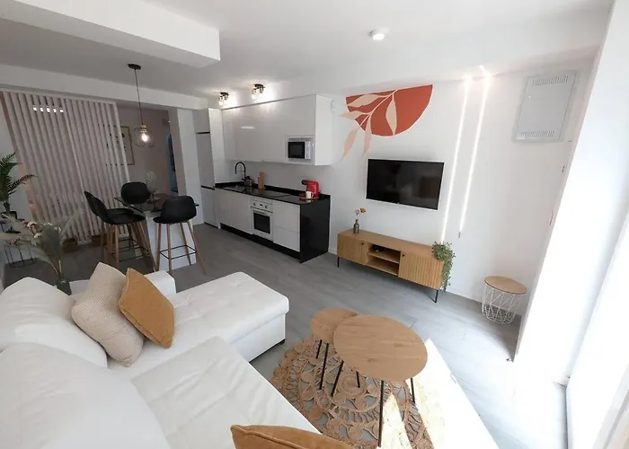 Bajondillo Loft Frente Al Mar Appartement *